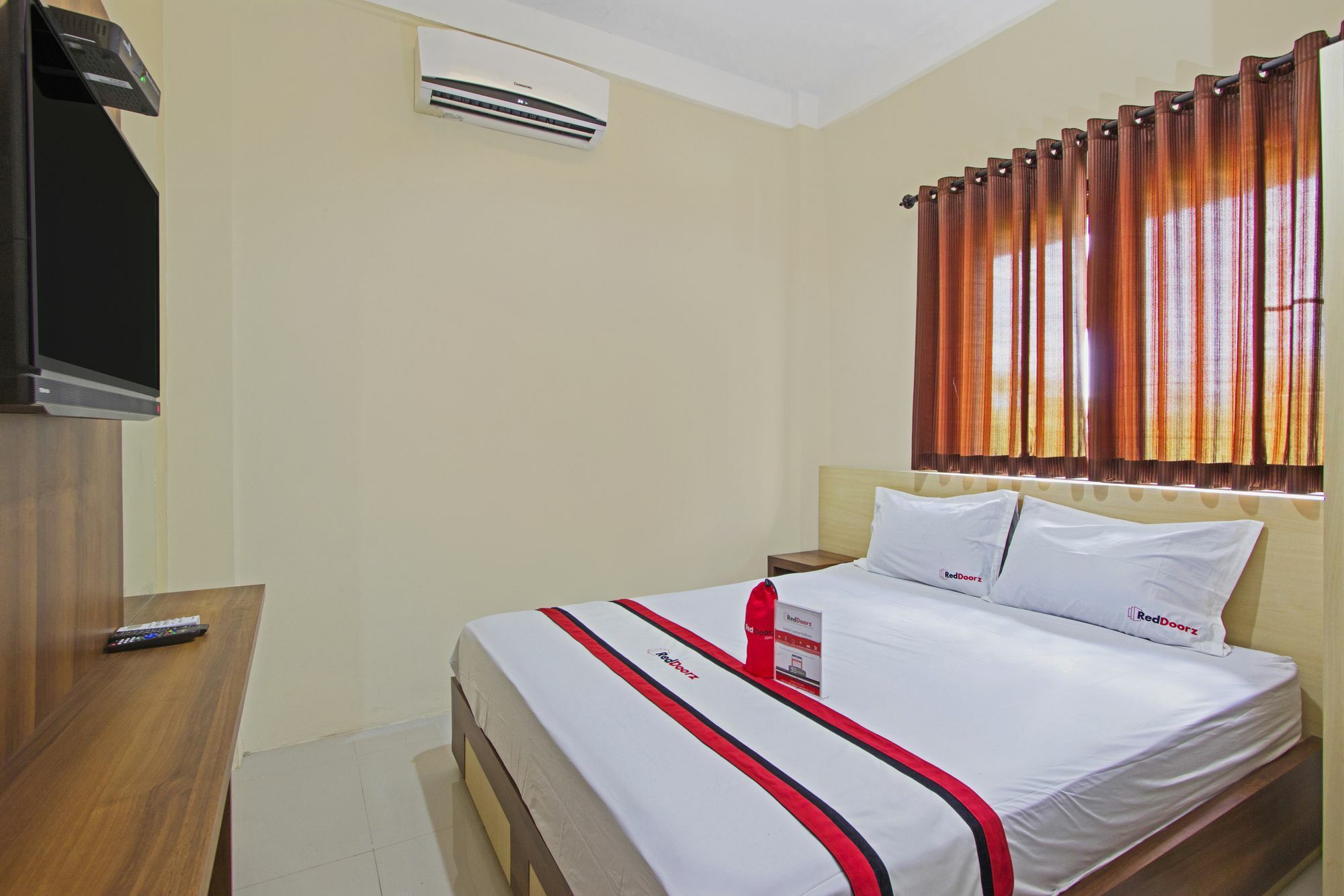 Reddoorz @ Babarsari Hotel Maguwo Exterior photo